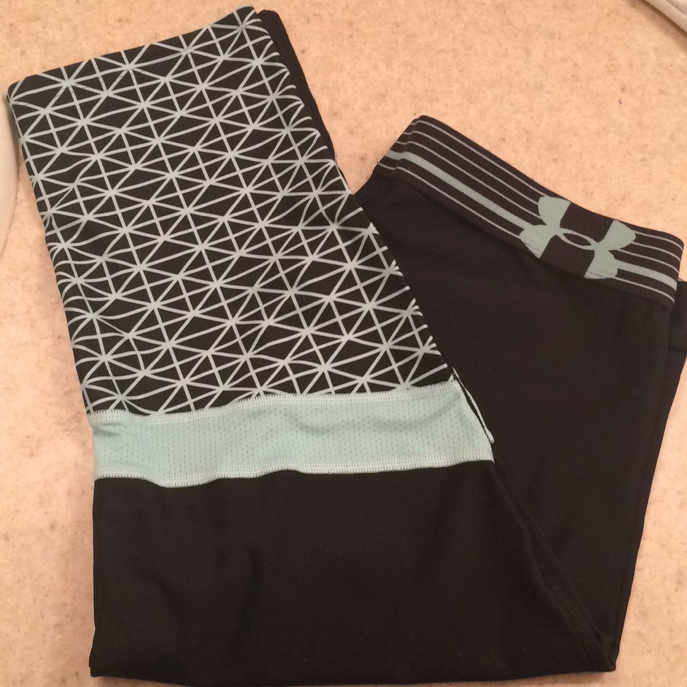 Under armour  crop fit leggings